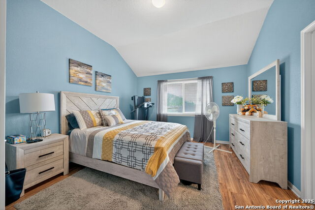 Listing photo id 13 for 7914 Brinson Court