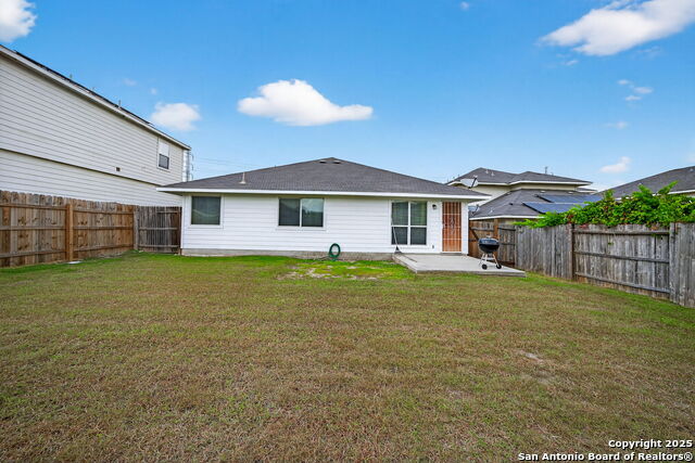 Listing photo id 21 for 7914 Brinson Court