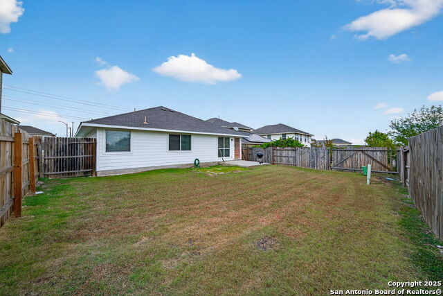 Listing photo id 22 for 7914 Brinson Court