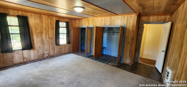 Listing photo id 8 for 112 Morey  