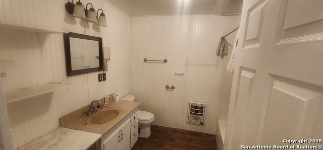 Listing photo id 10 for 112 Morey  