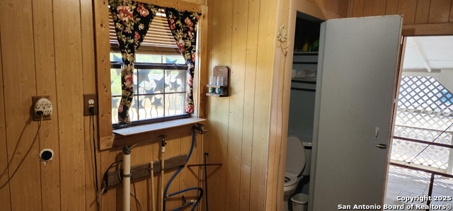 Listing photo id 13 for 112 Morey  