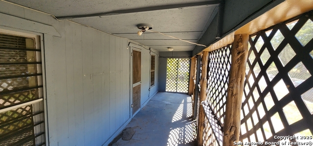 Listing photo id 4 for 112 Morey  