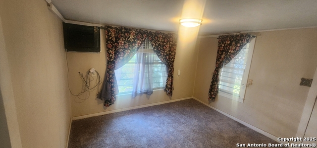 Listing photo id 7 for 112 Morey  