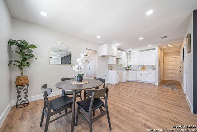 Image 14 of 28 For 315 Hermosa Dr W