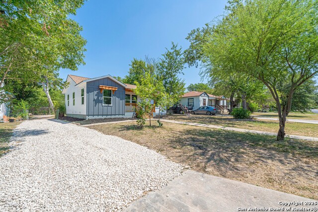 Image 3 of 28 For 315 Hermosa Dr W