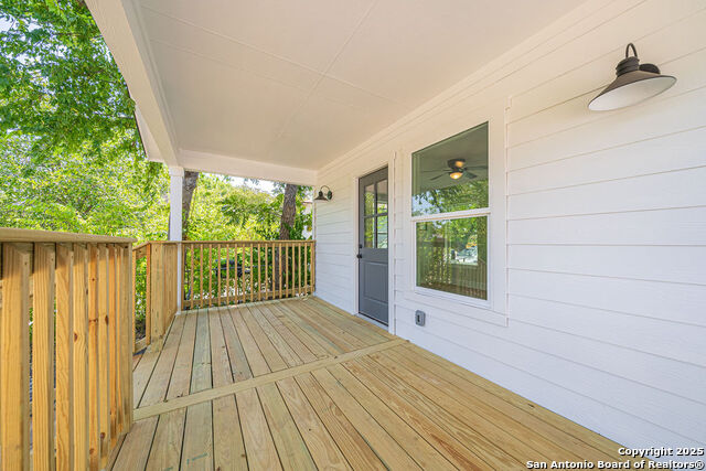 Image 8 of 28 For 315 Hermosa Dr W
