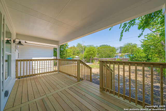 Image 9 of 28 For 315 Hermosa Dr W