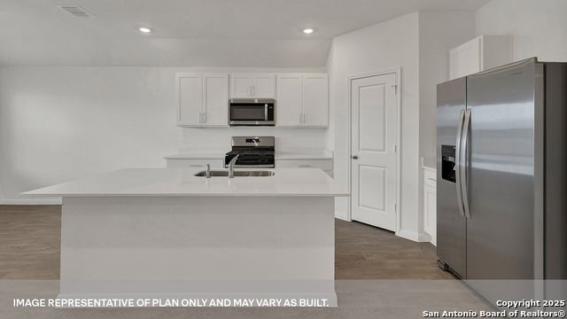 Image 10 of 29 For 223 Las Lomas