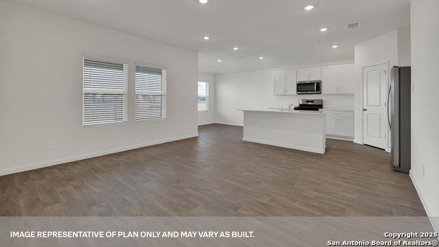 Image 7 of 29 For 223 Las Lomas