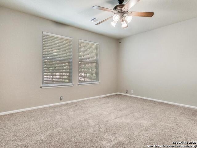 Listing photo id 16 for 2559 Grayson 2559