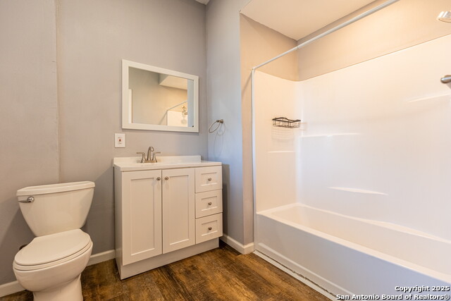 Listing photo id 15 for 525 Mckinley