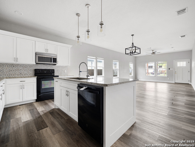 Image 10 of 27 For 130 Vitra Pl