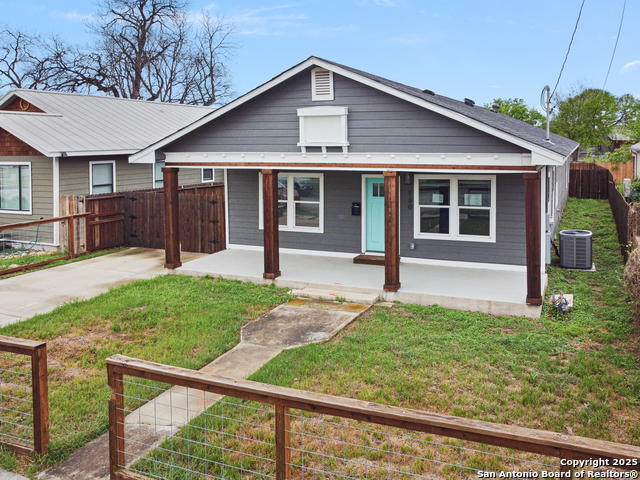 Image 3 of 27 For 130 Vitra Pl