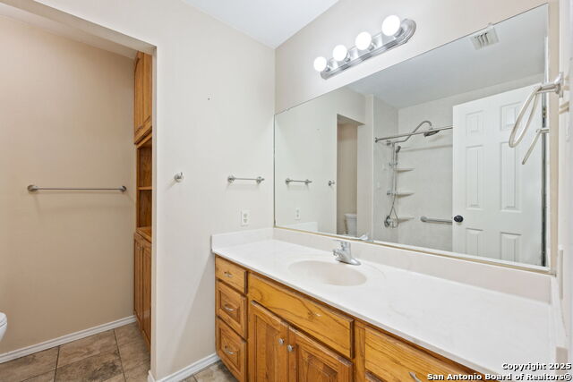 Listing photo id 12 for 148 Alexander Dr