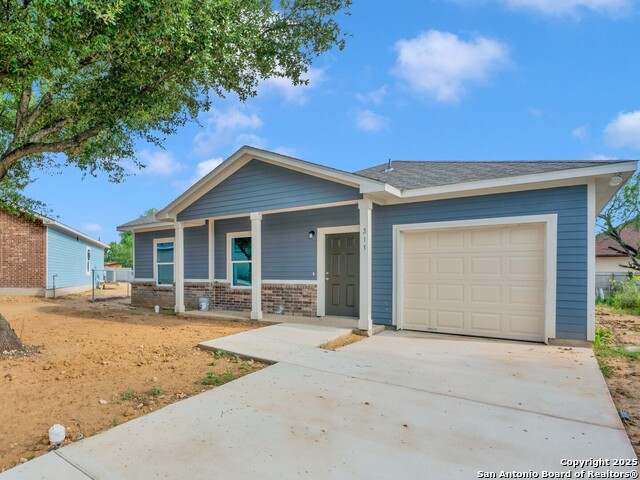 Image 2 of 32 For 311 Villa Rosa