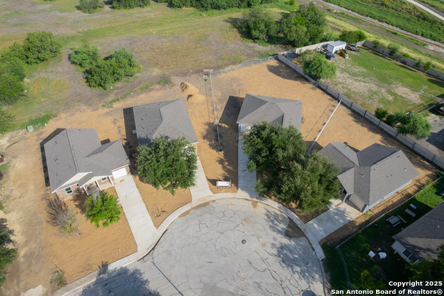 Image 4 of 32 For 311 Villa Rosa