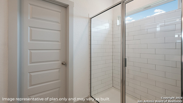 Listing photo id 13 for 14649 Pearl Flats