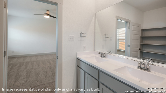 Listing photo id 14 for 14649 Pearl Flats