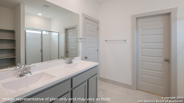 Listing photo id 15 for 14649 Pearl Flats