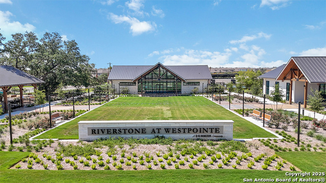 Listing photo id 68 for 14649 Pearl Flats