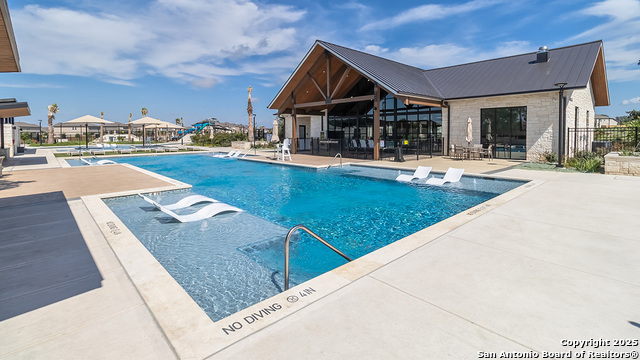 Listing photo id 74 for 14649 Pearl Flats