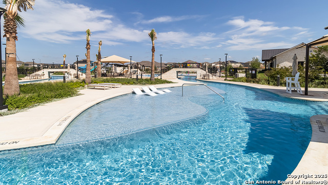 Listing photo id 77 for 14649 Pearl Flats