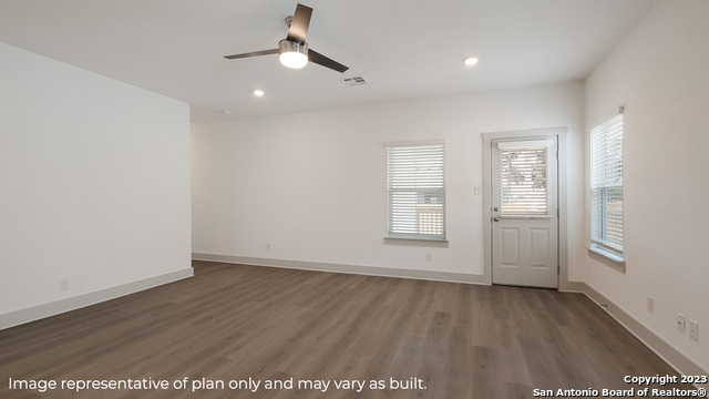 Listing photo id 6 for 14649 Pearl Flats