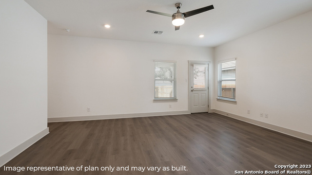 Listing photo id 7 for 14649 Pearl Flats