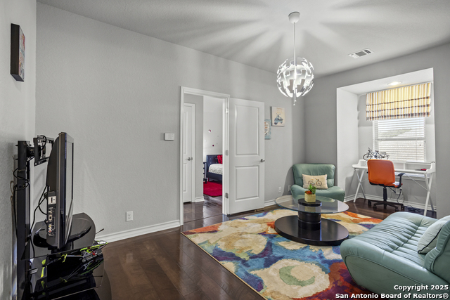 Image 44 of 69 For 7643 Mckinney
