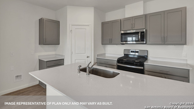 Image 9 of 40 For 140 Las Lomas