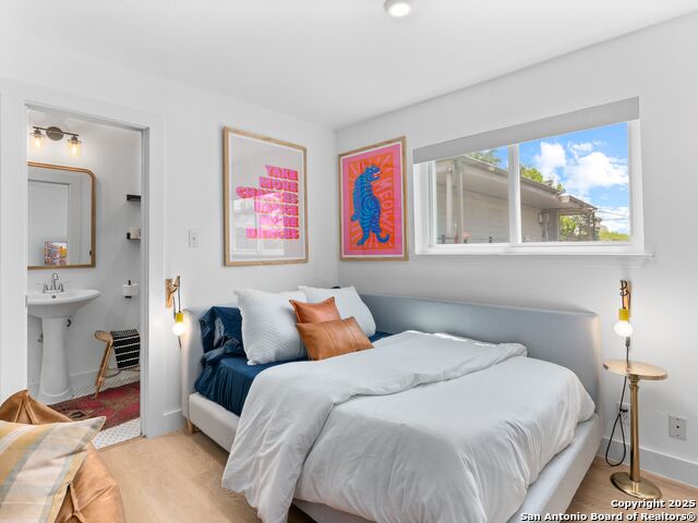 Listing photo id 16 for 1111 10th W Apt 206