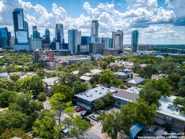 Listing photo id 0 for 1111 10th W Apt 206