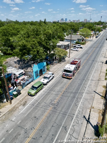 2217 Guadalupe