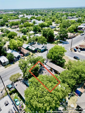 Listing photo id 6 for 2217 Guadalupe