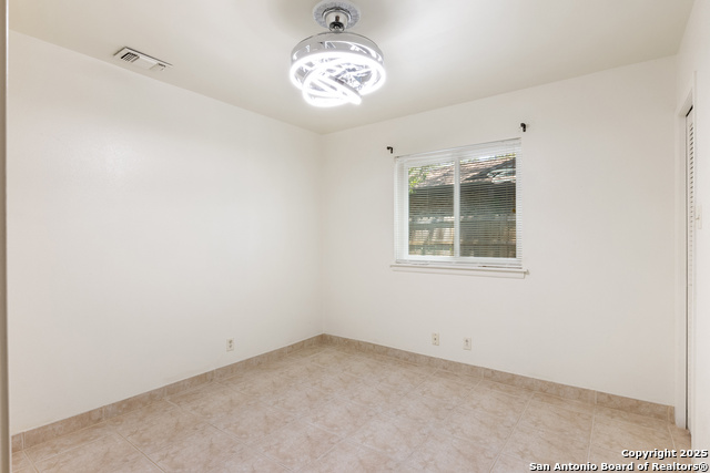 Image 16 of 20 For 6814 Forest Grv