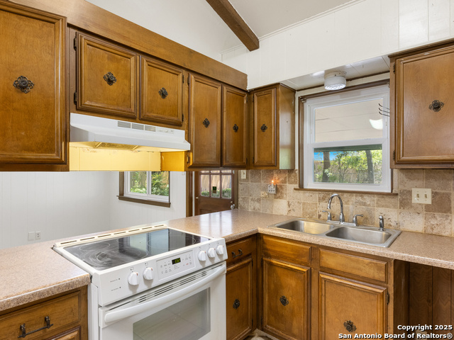 Image 6 of 20 For 6814 Forest Grv