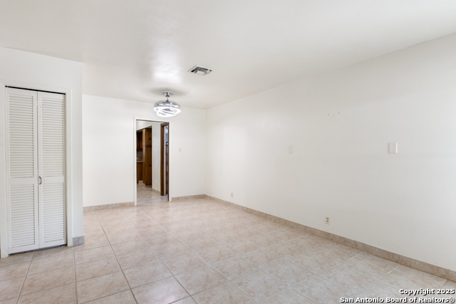 Image 9 of 20 For 6814 Forest Grv