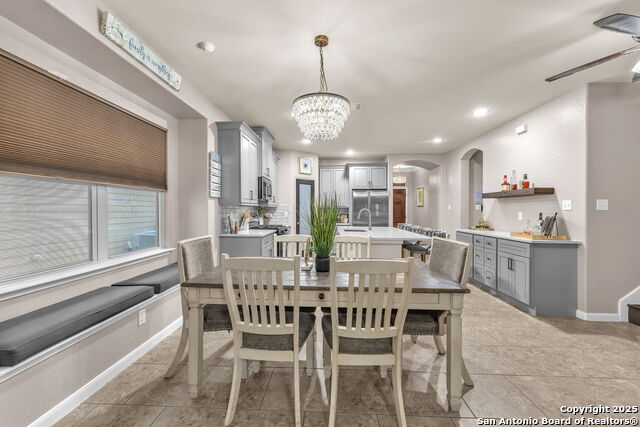 Image 10 of 46 For 8427 Buckhorn Parke