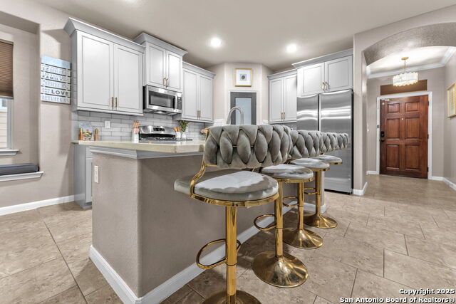 Image 16 of 46 For 8427 Buckhorn Parke