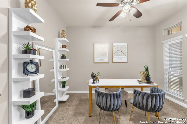 Image 25 of 46 For 8427 Buckhorn Parke