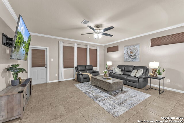 Image 7 of 46 For 8427 Buckhorn Parke