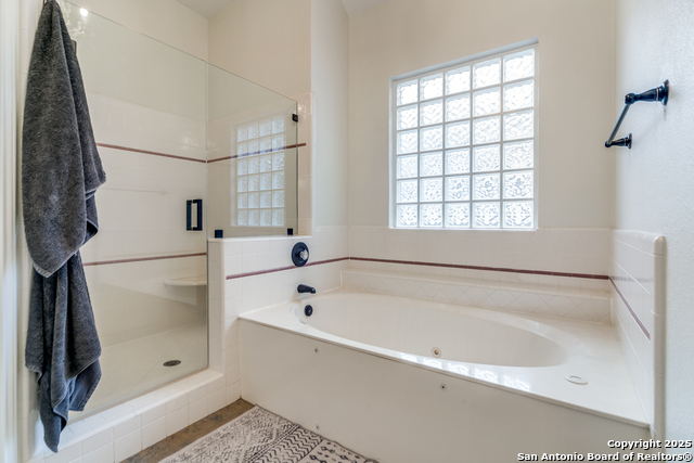 Image 18 of 30 For 8506 Fairway Spring