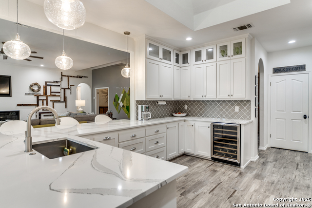 Image 3 of 30 For 8506 Fairway Spring