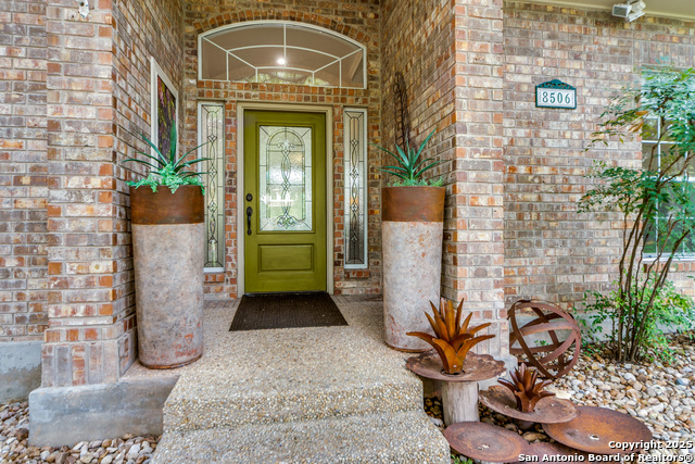 Image 7 of 30 For 8506 Fairway Spring