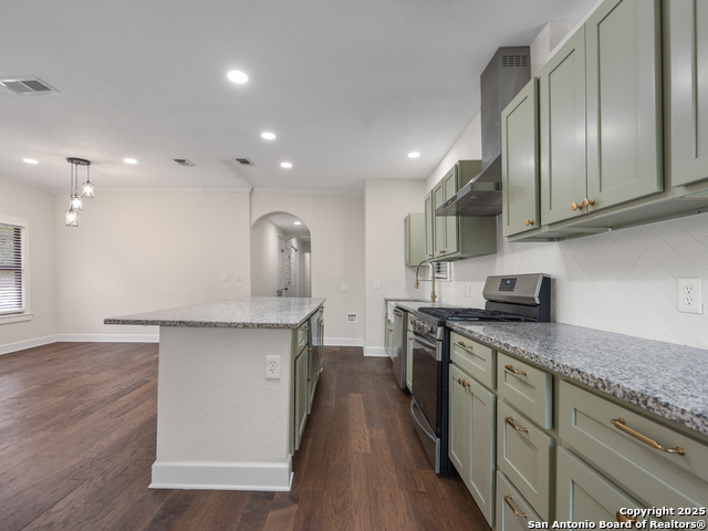Image 12 of 38 For 610 Rosewood