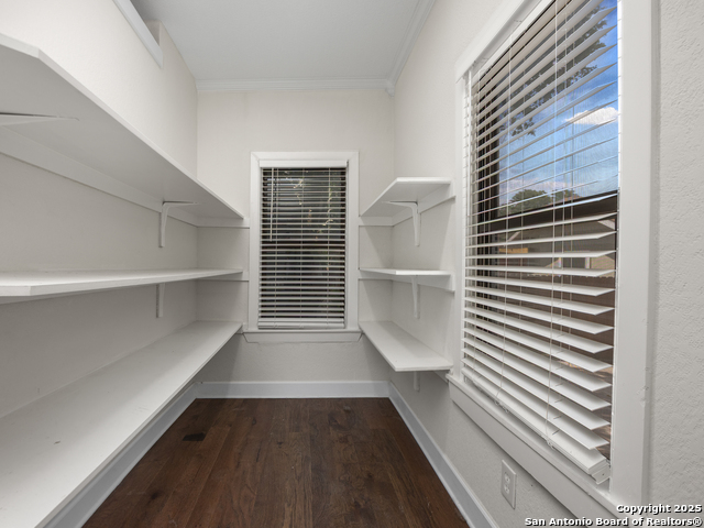 Image 15 of 38 For 610 Rosewood