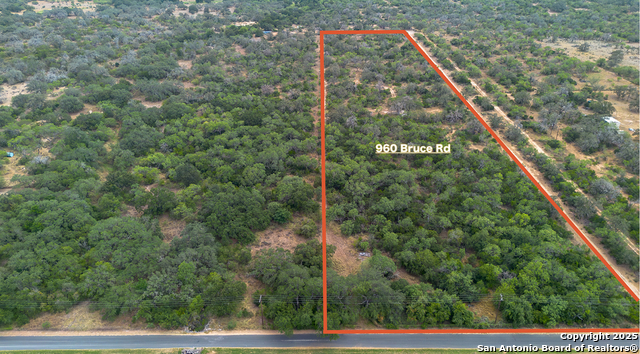 Image 5 of 7 For 960 Bruce  