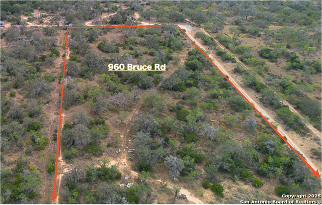 Image 6 of 7 For 960 Bruce  