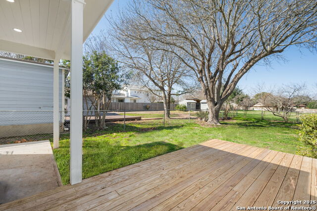 Image 24 of 59 For 320 Hickman  